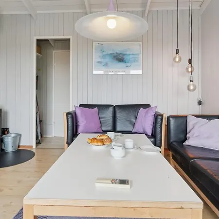 Auti - 300m From The Sea By Interhome